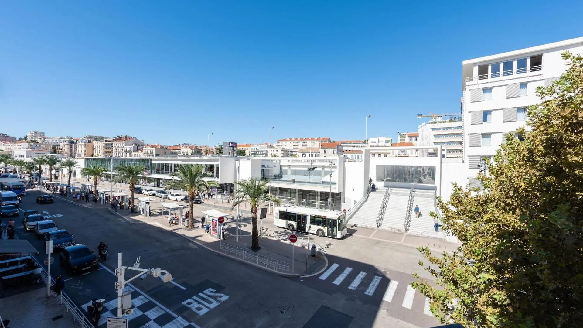 Downtown Cannes Walk To Beaches And Croisette 0*,  France