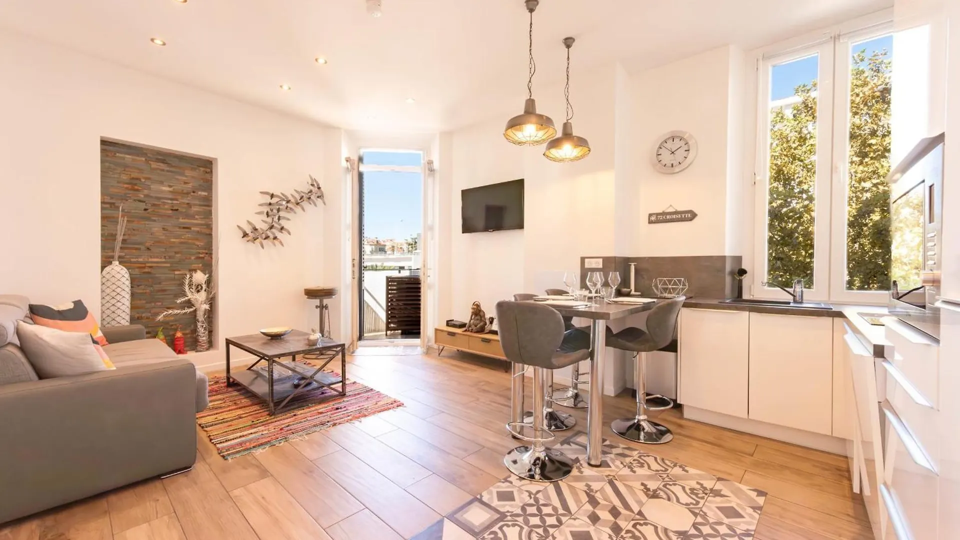Apartment Downtown Cannes Walk To Beaches And Croisette